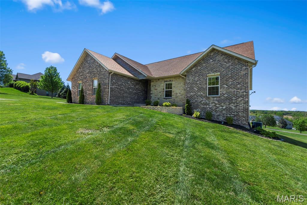 1006 Saddlebrooke Ridge Jackson, MO 63755 - Photo 6 of 51