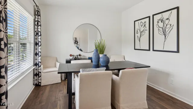 $386,385 | 107 Mint Ct Bluff, Bluff City, TN 37618