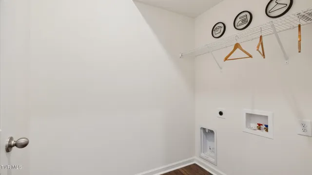 $386,385 | 107 Mint Ct Bluff, Bluff City, TN 37618