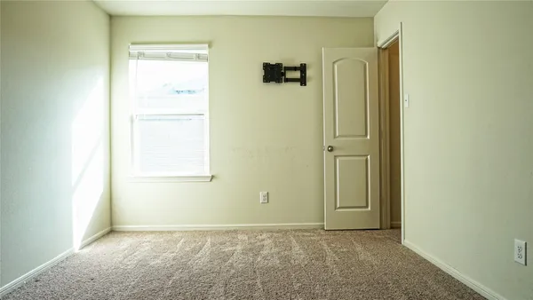 $2,300 | 10510 Pine Landing Drive, Houston, TX 77088