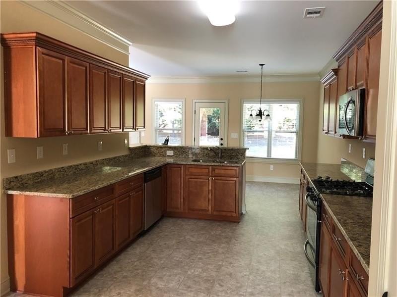 2232 Chance Lane Grayson, GA 30017 - Photo 9 of 25