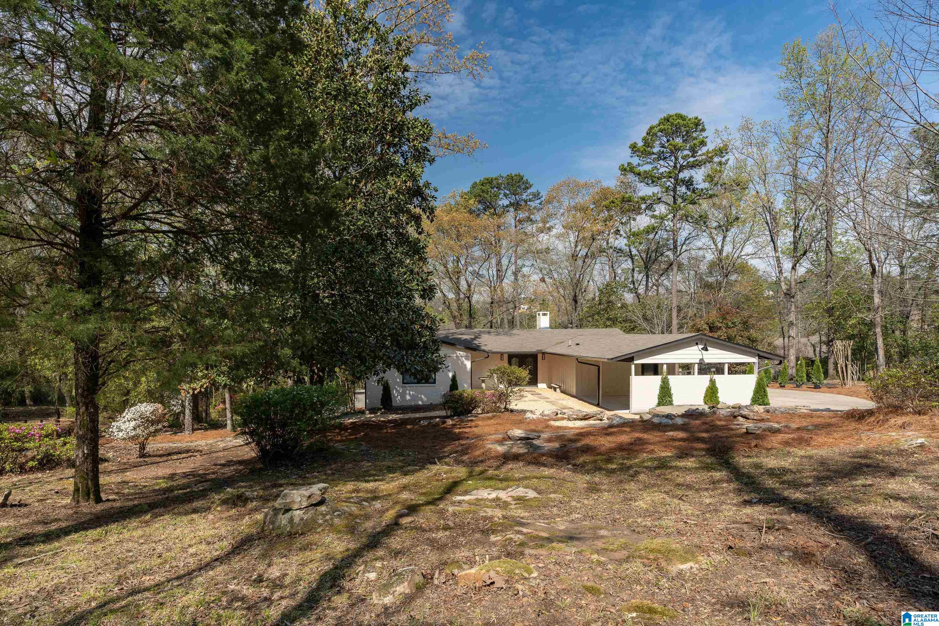 2628 Altadena Road Birmingham, AL 35243 - Photo 3 of 55