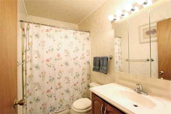 34 Farmland Road, Unit F Lowell, MA 01850 - Photo 11 of 13