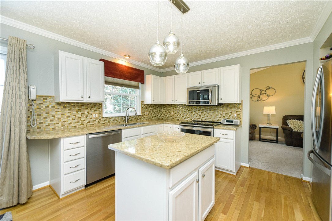 54 Redtail Run Greece, NY 14612 - Photo 4 of 35