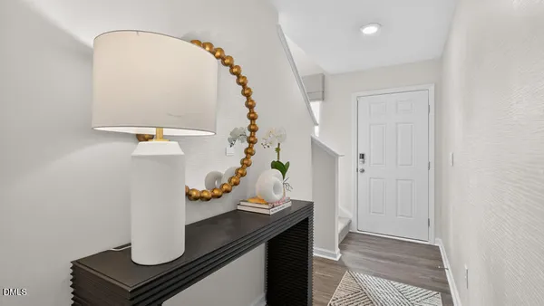 a view of entryway with workspace