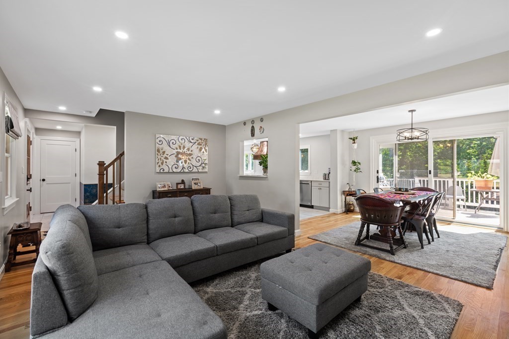28 Strawberry Hill Road Natick, MA 01760 - Photo 13 of 42 Gallery Image 13