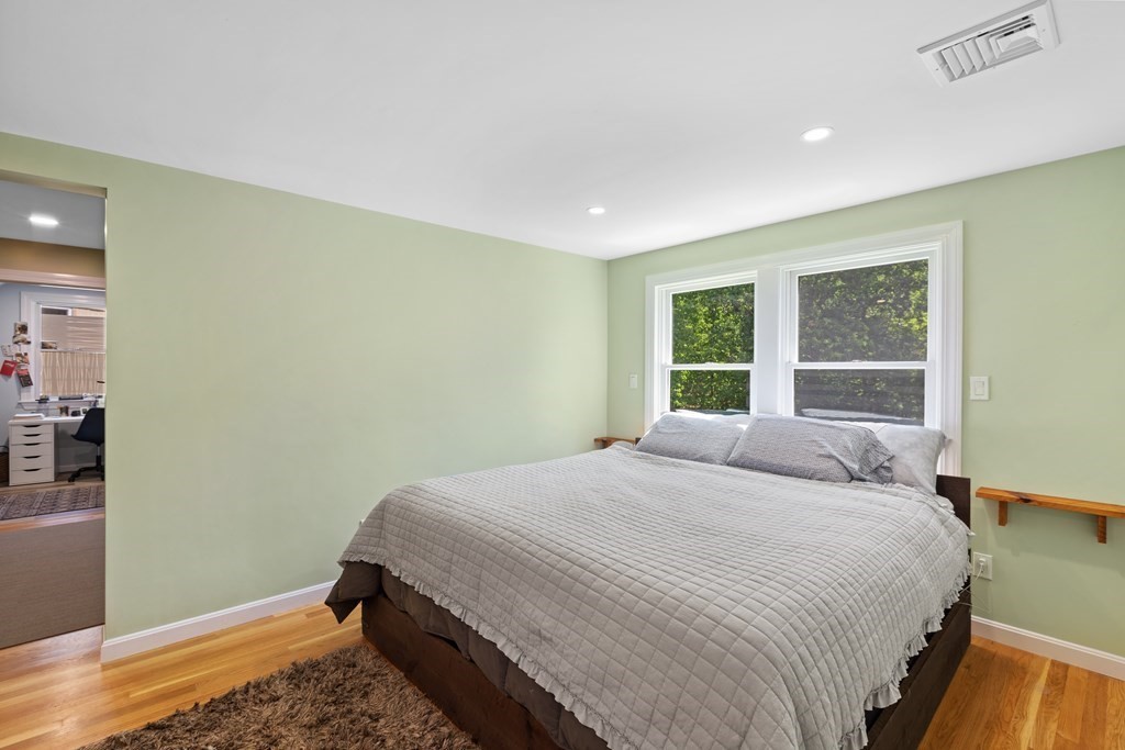 28 Strawberry Hill Road Natick, MA 01760 - Photo 20 of 42 Gallery Image 20
