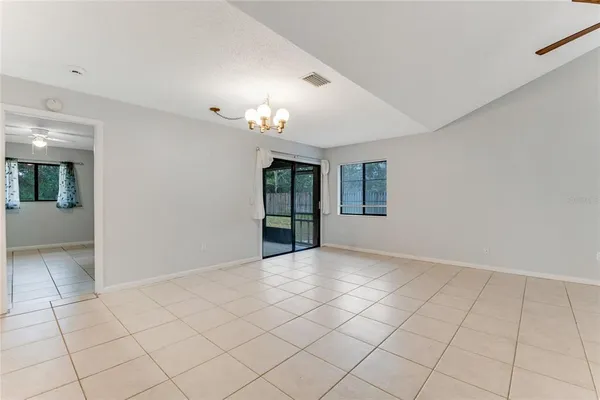 $1,800 | 49 Braddock Lane, Palm Coast, FL 32137