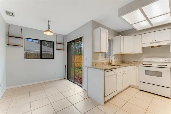 $1,800 | 49 Braddock Lane, Palm Coast, FL 32137