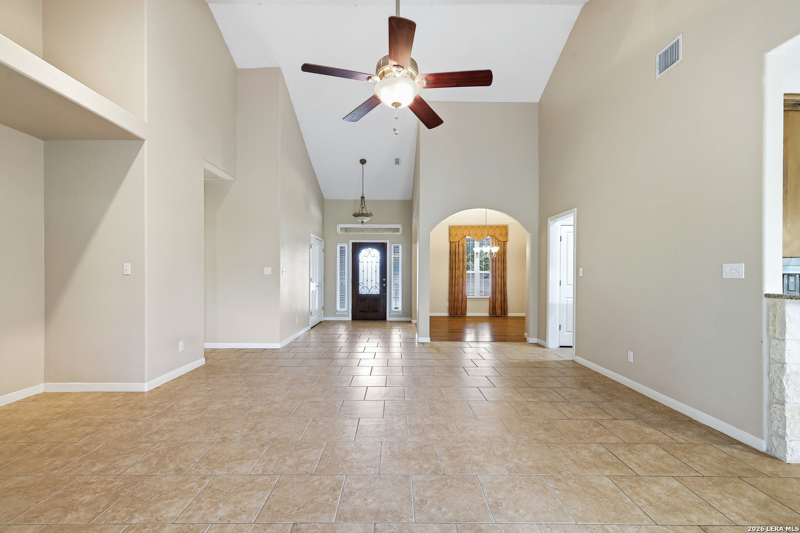 232 Edgewood Circle Bandera, TX 78003 - Photo 4 of 27