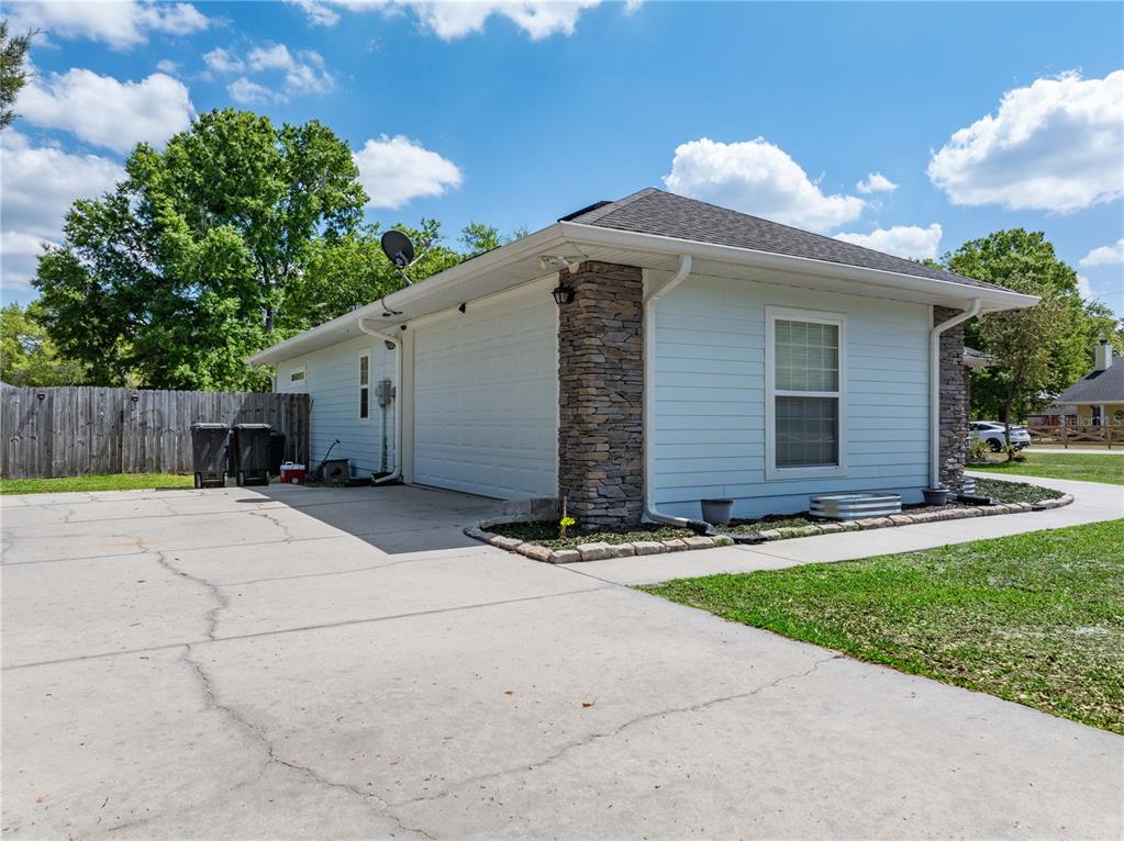 9312 Southwest 152nd Court Lake Butler, FL 32054 - Photo 25 of 37 a front view of house with yard