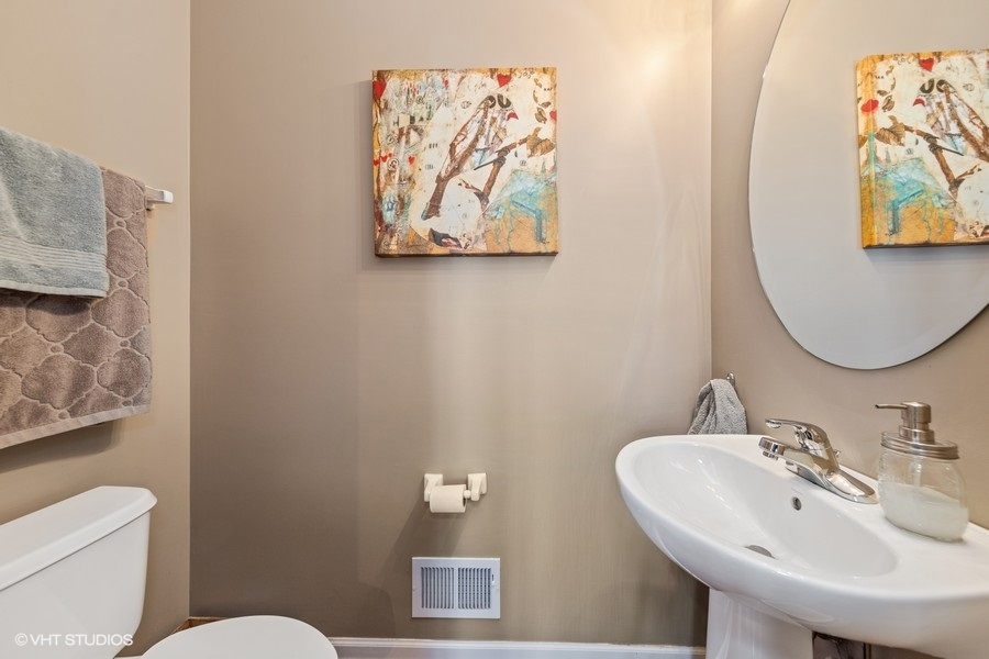 133 North Maple Street Palatine, IL 60067 - Photo 12 of 23