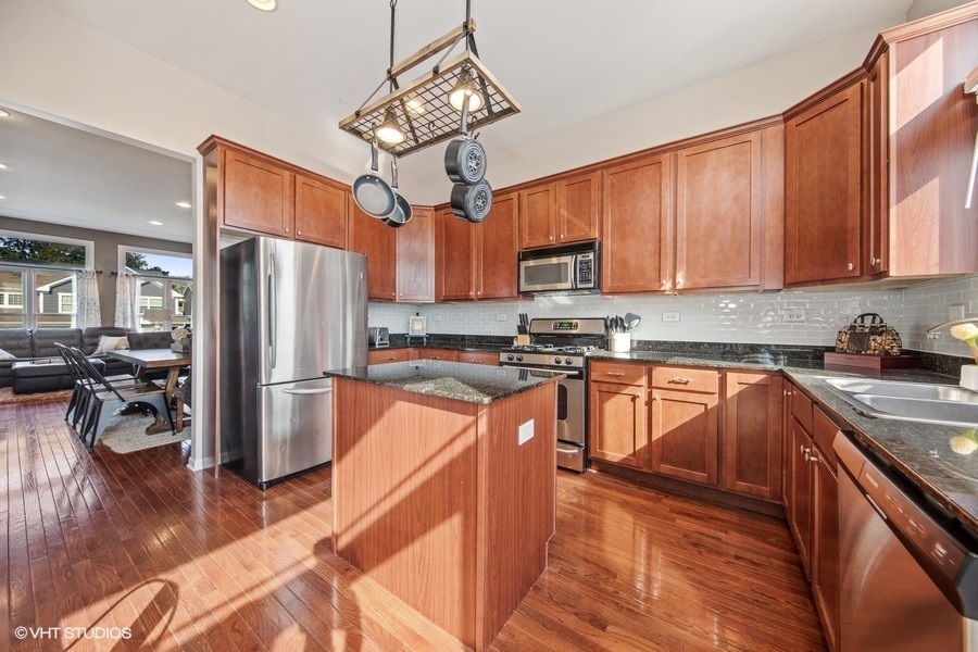 133 North Maple Street Palatine, IL 60067 - Photo 9 of 23