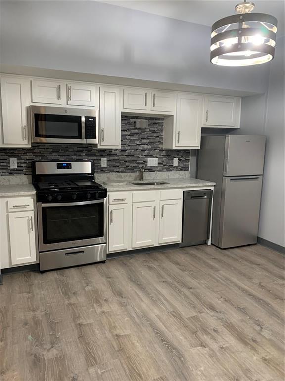 608 Lockhart Pittsburgh, PA 15212 - Photo 11 of 17