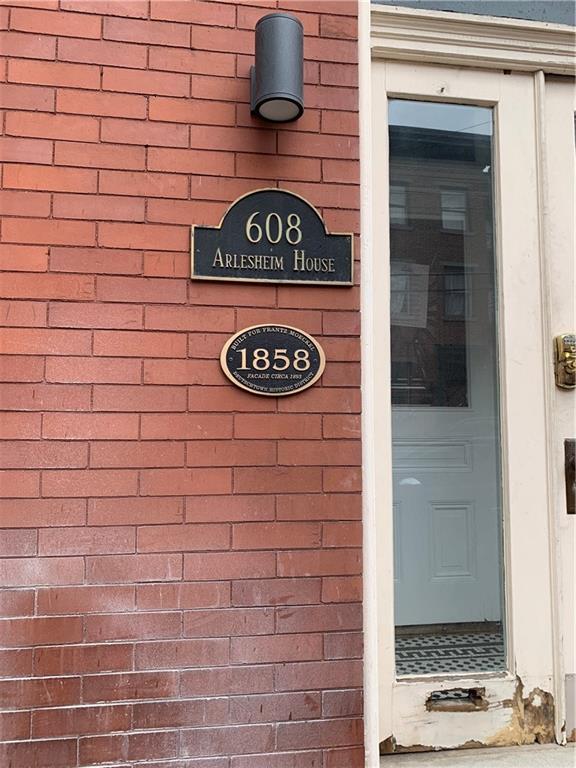 608 Lockhart Pittsburgh, PA 15212 - Photo 3 of 17