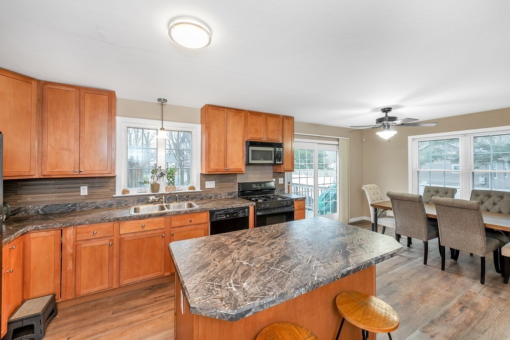 185 Ambrose Street Springfield, MA 01109 - Photo 11 of 32 Gallery Image 11