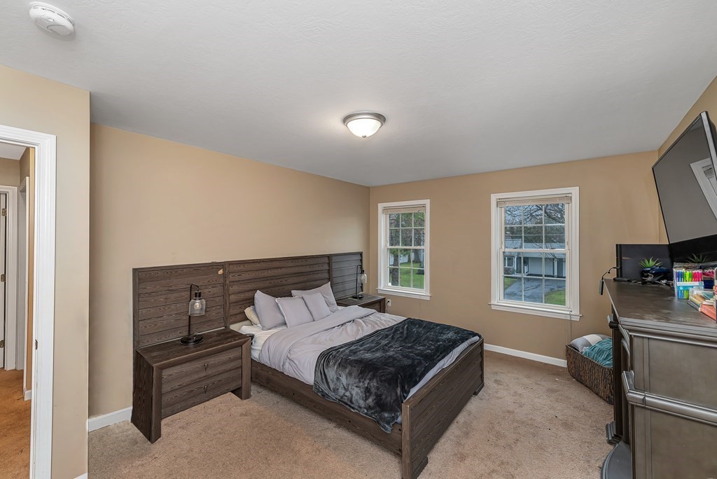 185 Ambrose Street Springfield, MA 01109 - Photo 17 of 32 Gallery Image 17