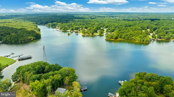 $3,200 | 296 Robbie Road, Bumpass, VA 23024