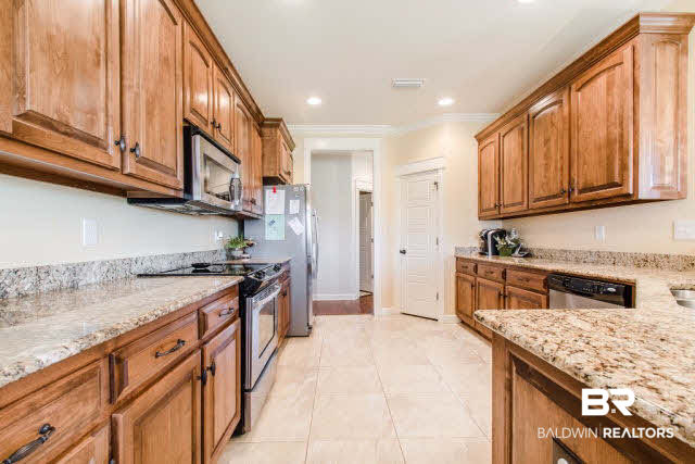 11670 Jericho Drive Daphne, AL 36526 - Photo 9 of 26 Kitchen