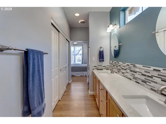 $349,000 | 10874 Northeast Red Wing Way, Unit 201, Hillsboro, OR 97006