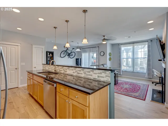 $349,000 | 10874 Northeast Red Wing Way, Unit 201, Hillsboro, OR 97006