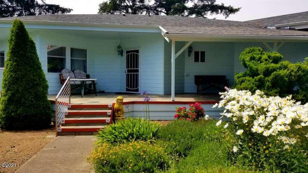 2002 Northwest View Ridge Drive Waldport, OR 97394 - Photo 46 of 49 front