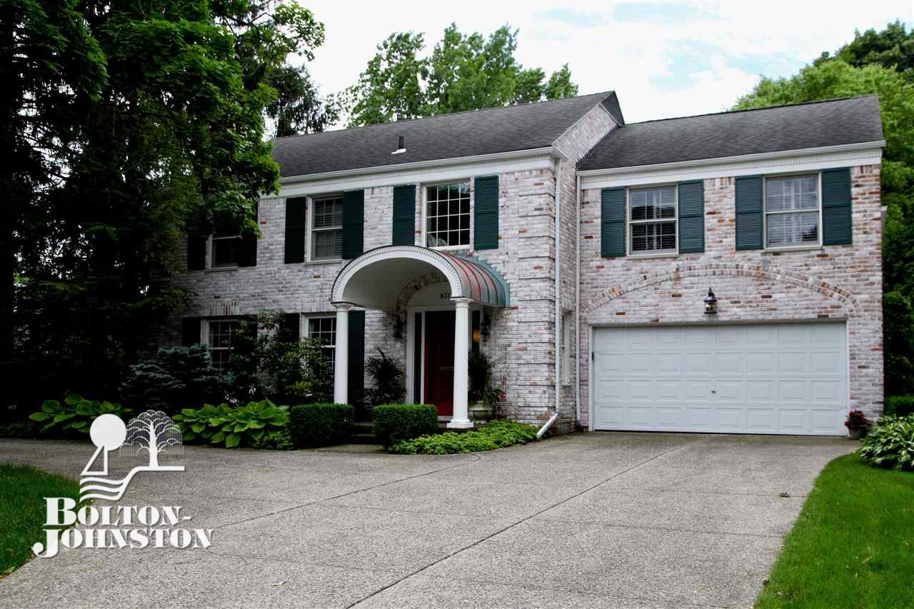 831 South Oxford Road Grosse Pointe Woods, MI 48236 - Photo 1 of 23