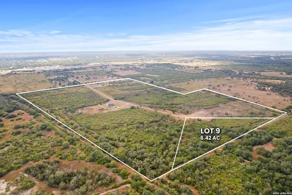 $96,300 | 0 Paisano Trail, Beeville, TX 78102