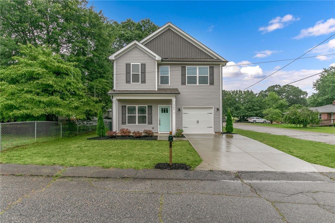 205 Fall Street Greer, SC 29650 - Photo 1 of 26