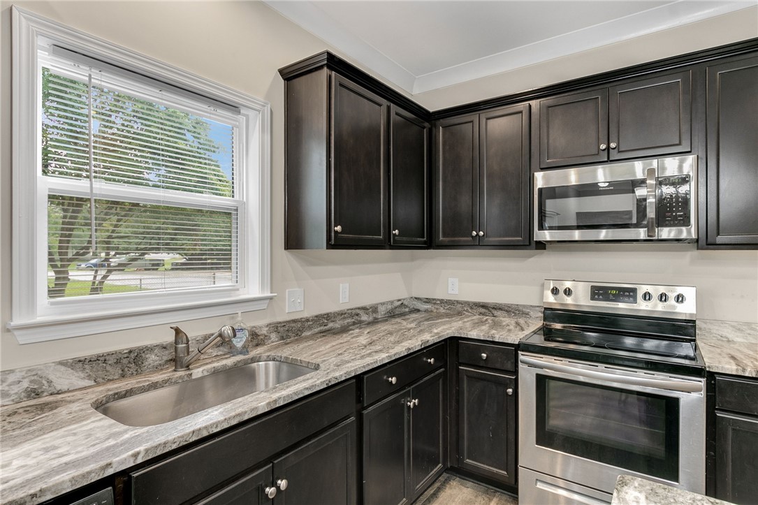 205 Fall Street Greer, SC 29650 - Photo 12 of 26