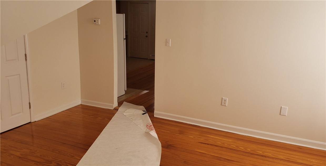 404 Carrington Avenue Woonsocket, RI 02895 - Photo 25 of 36 3rd unit living rm