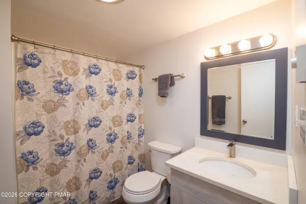 $365,000 | 39 Slalom Way, Tannersville, PA 18372