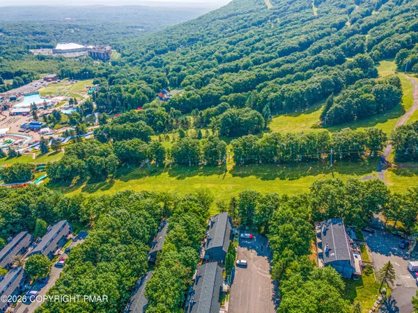 $365,000 | 39 Slalom Way, Tannersville, PA 18372