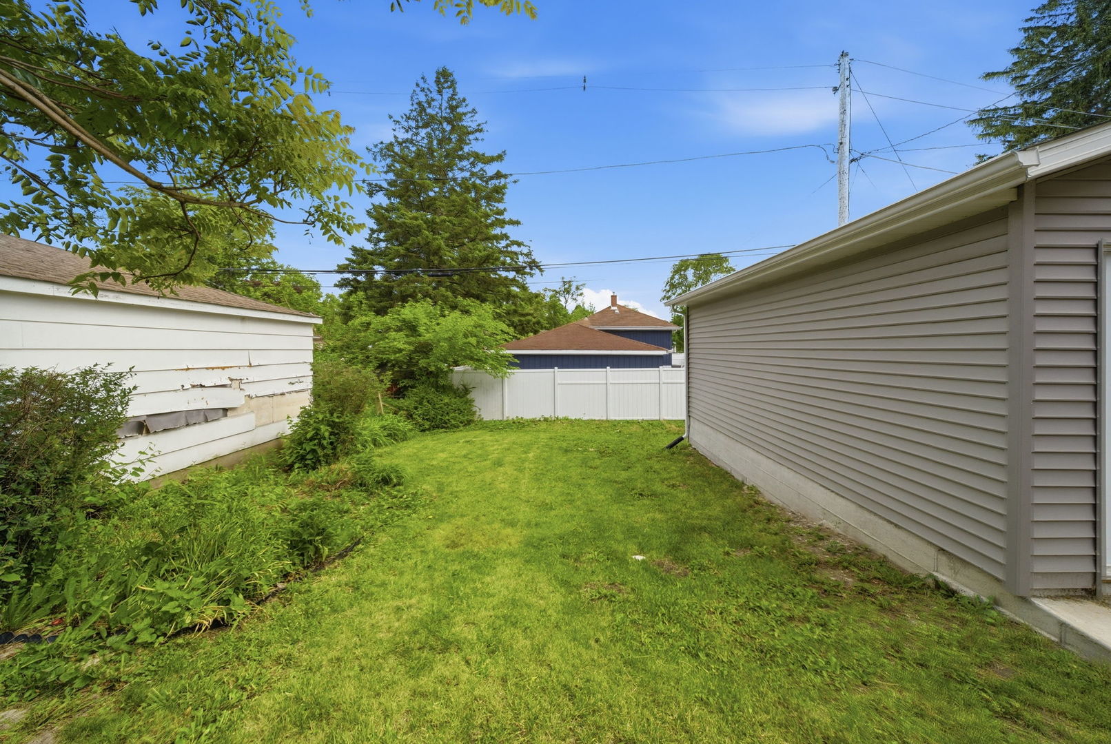 1413 Evergreen Road Homewood, IL 60430 - Photo 4 of 23