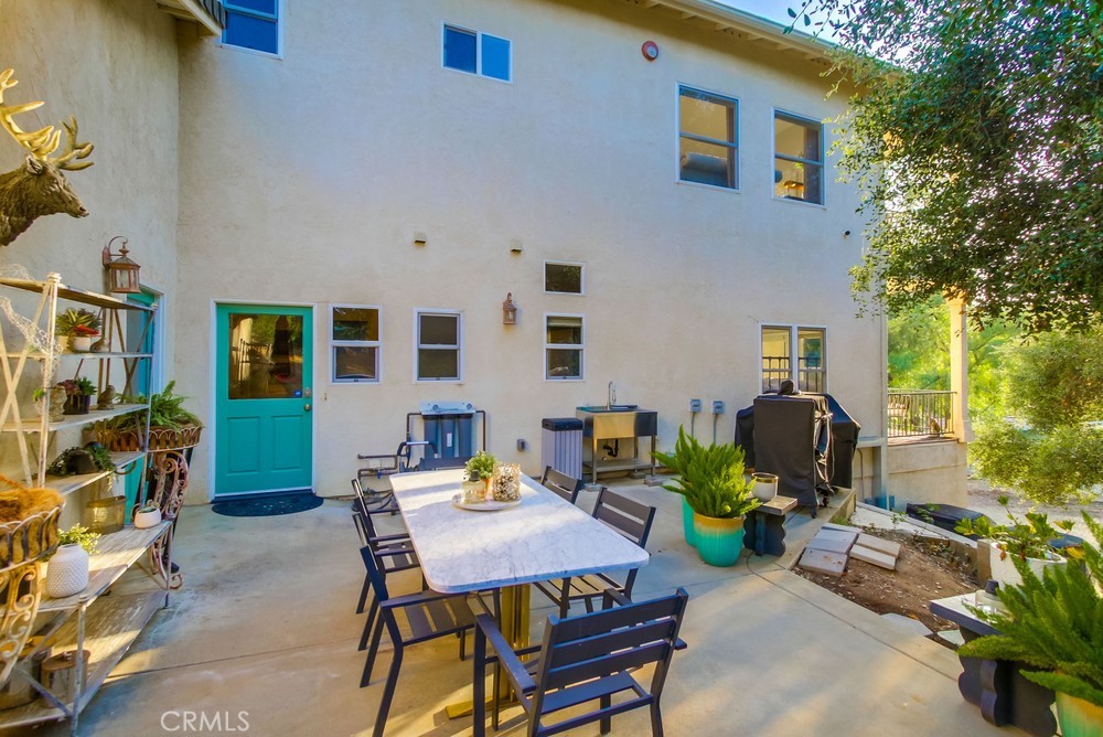 2424 Gird Road Fallbrook, CA 92028 - Photo 69 of 75 BACK PATIO