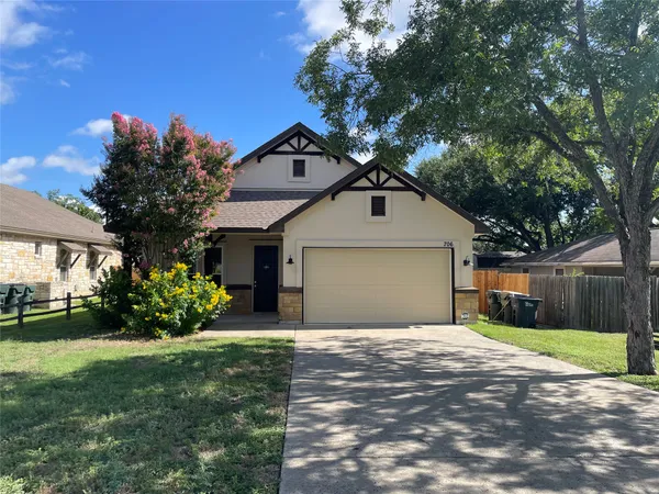 $1,950 | 706 West Lockhart Street, Kyle, TX 78640