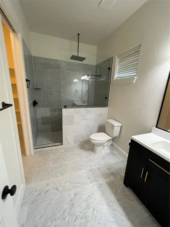 $1,950 | 706 West Lockhart Street, Kyle, TX 78640