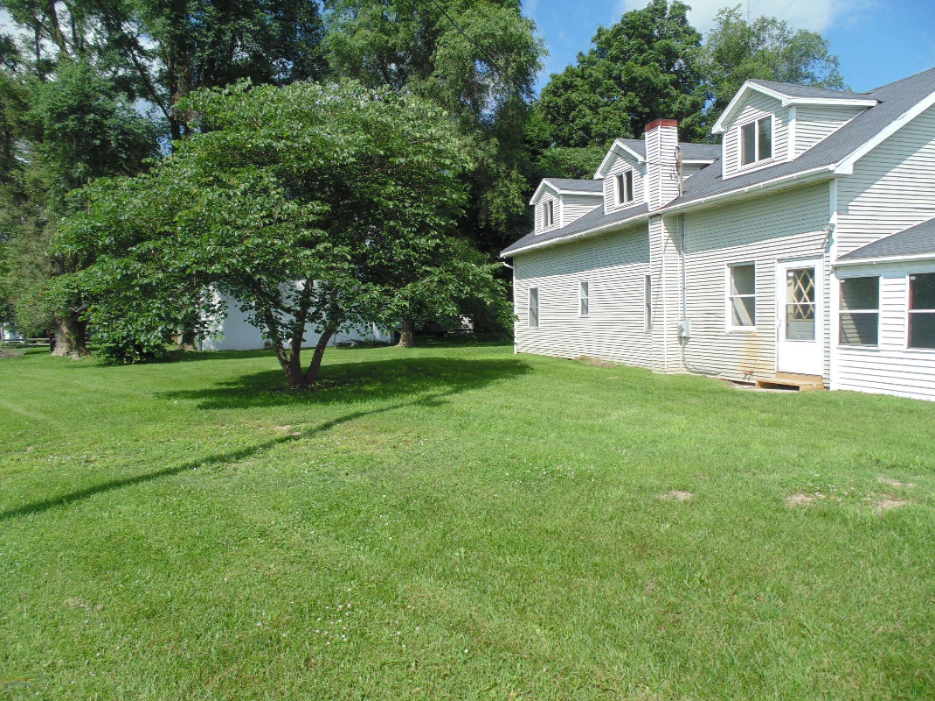 30248 Jacksonburg Road Leonidas, MI 49066 - Photo 3 of 27 DSC00402