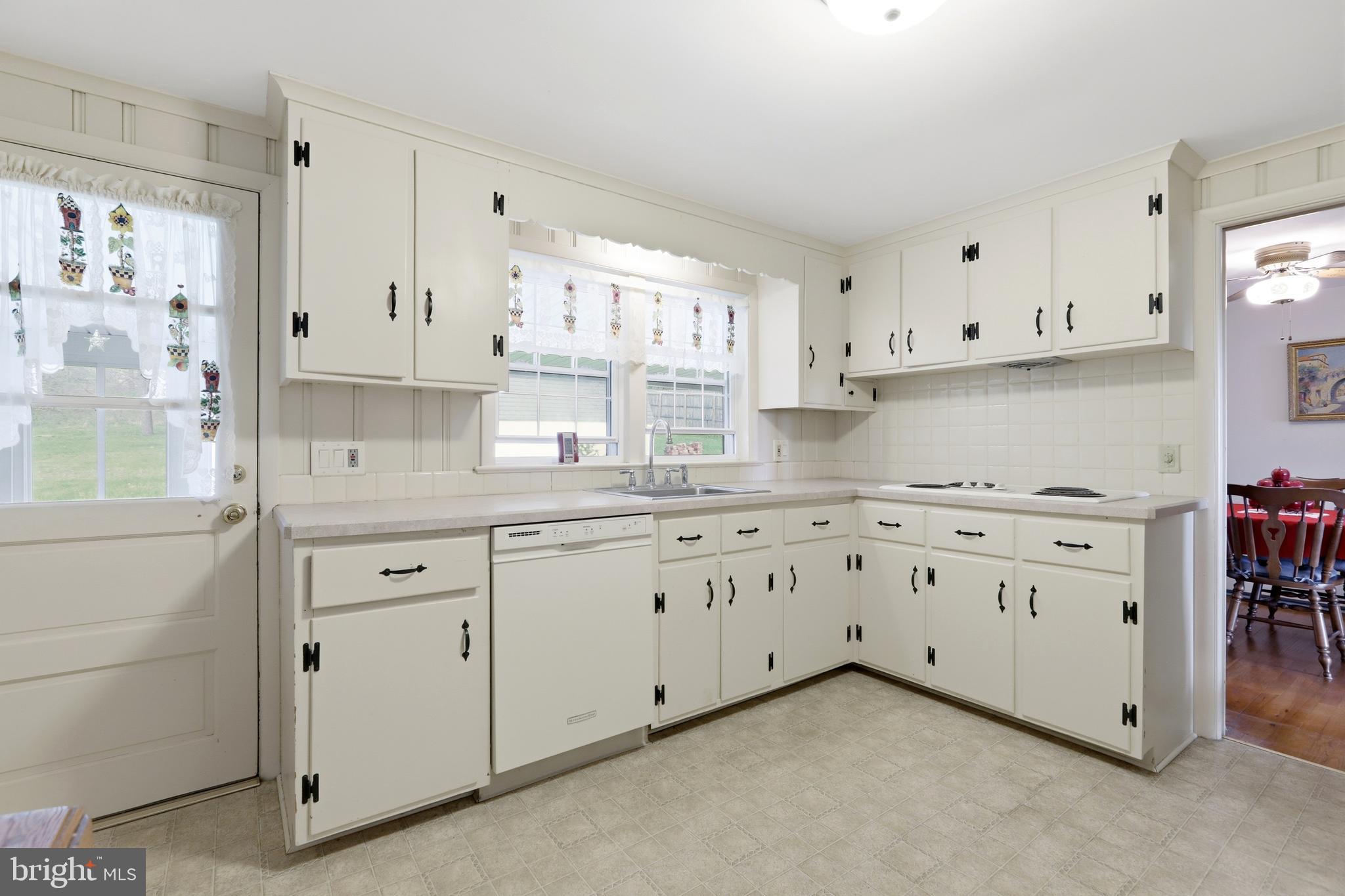 231 Maron Road Hatfield, PA 19440 - Photo 12 of 33