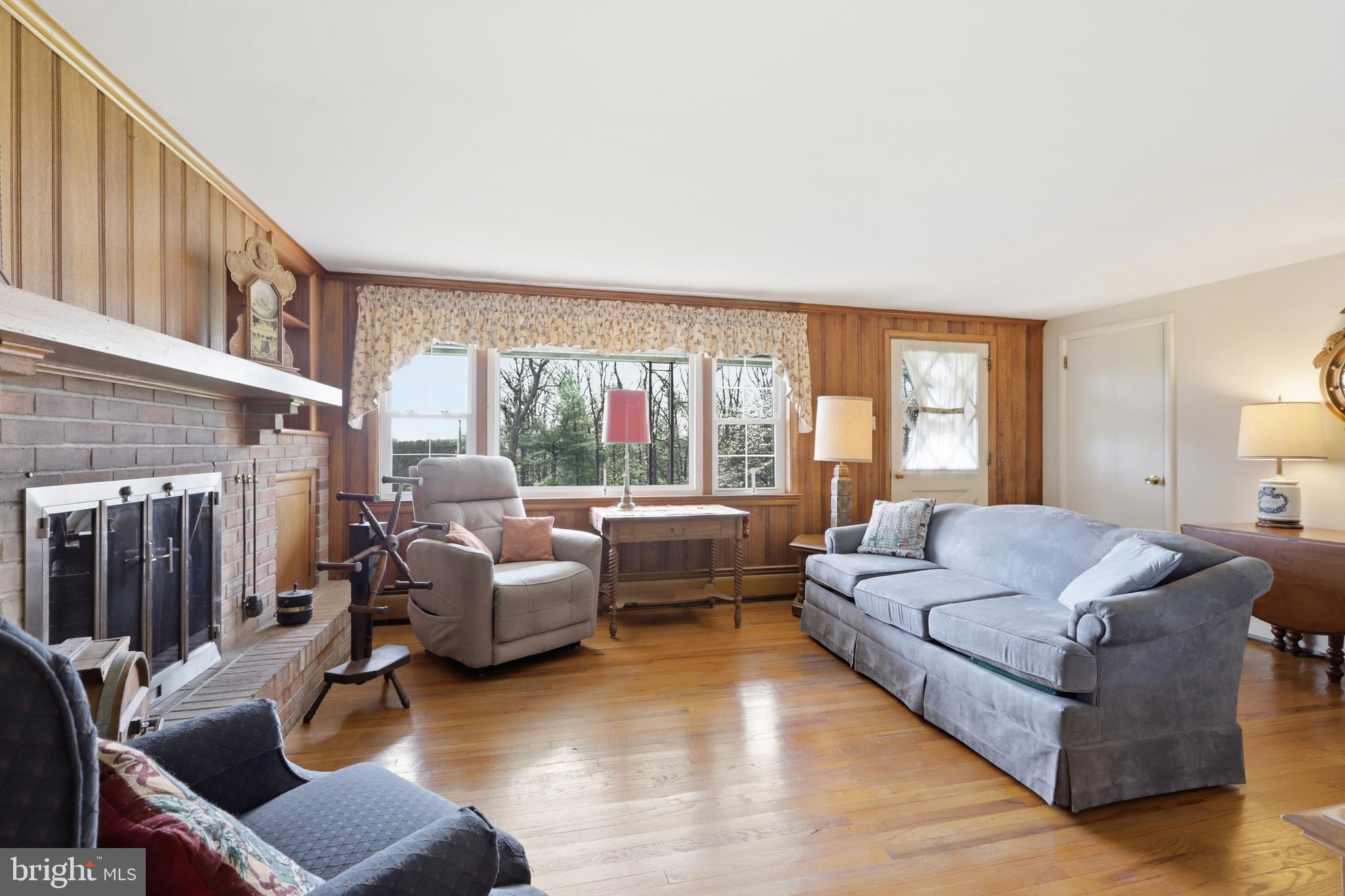 231 Maron Road Hatfield, PA 19440 - Photo 5 of 33