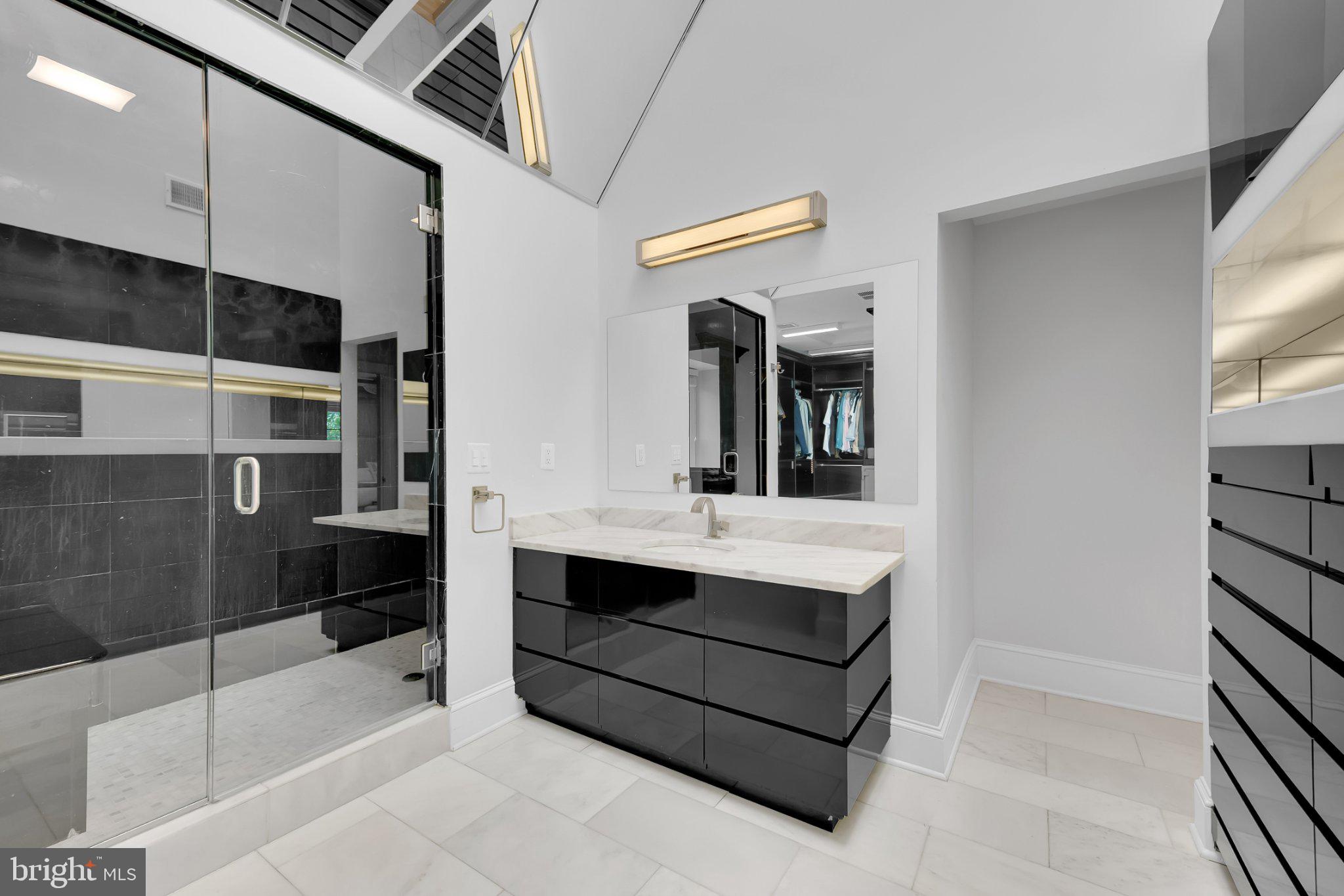 6508 Kenhill Road Bethesda, MD 20817 - Photo 33 of 56 Primary Bathroom - His