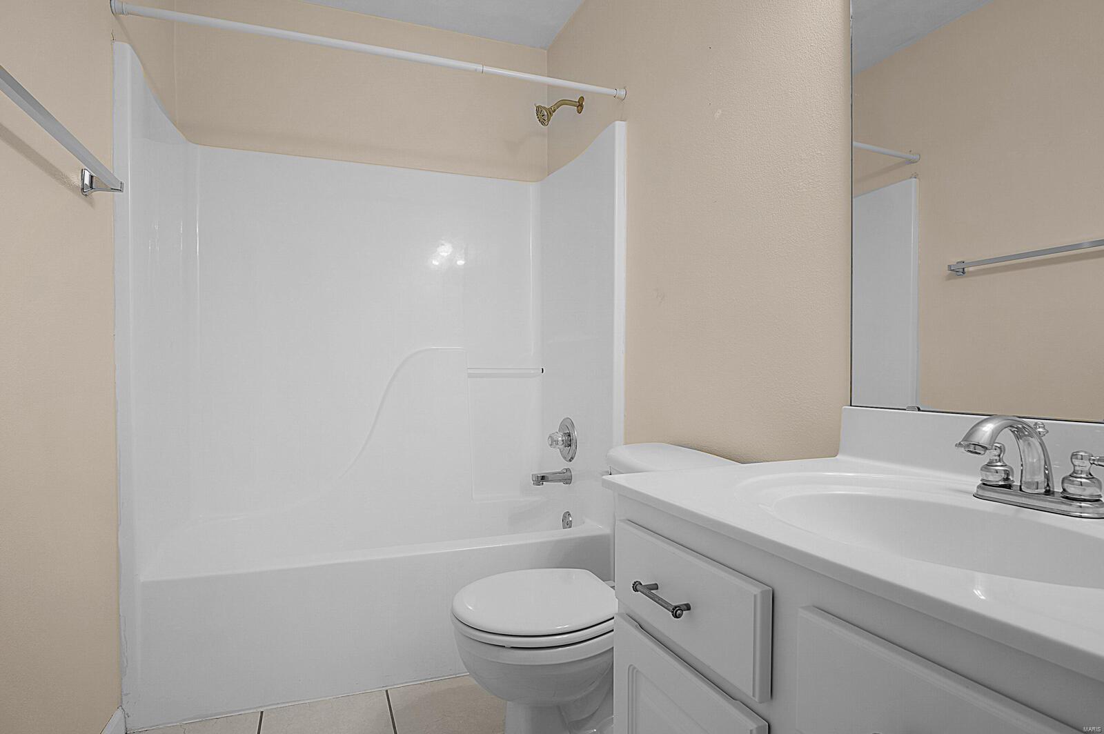 1231 Quail Ridge Court Shiloh, IL 62221 - Photo 16 of 29 Gallery Image 16