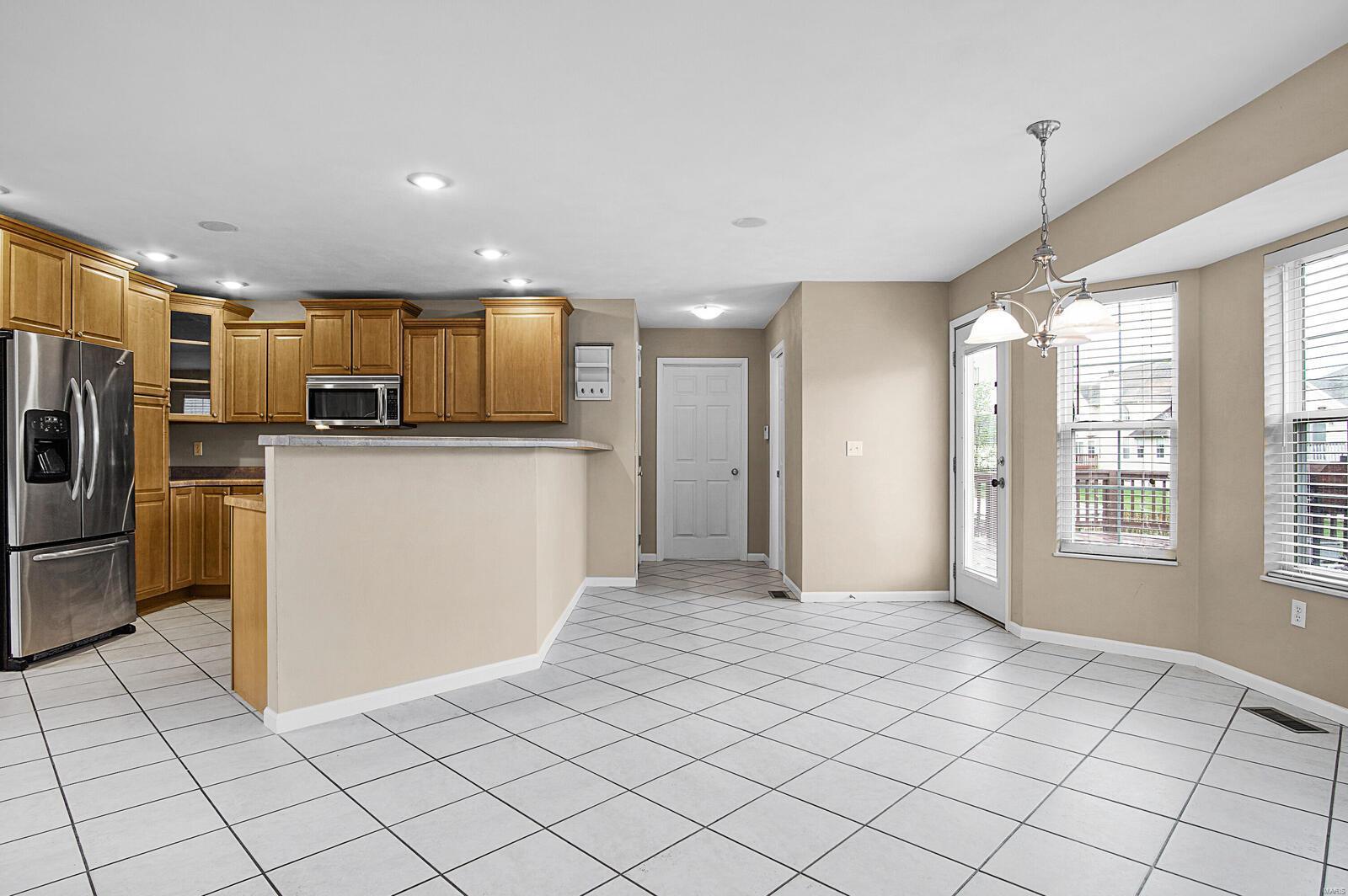 1231 Quail Ridge Court Shiloh, IL 62221 - Photo 10 of 29 Gallery Image 10
