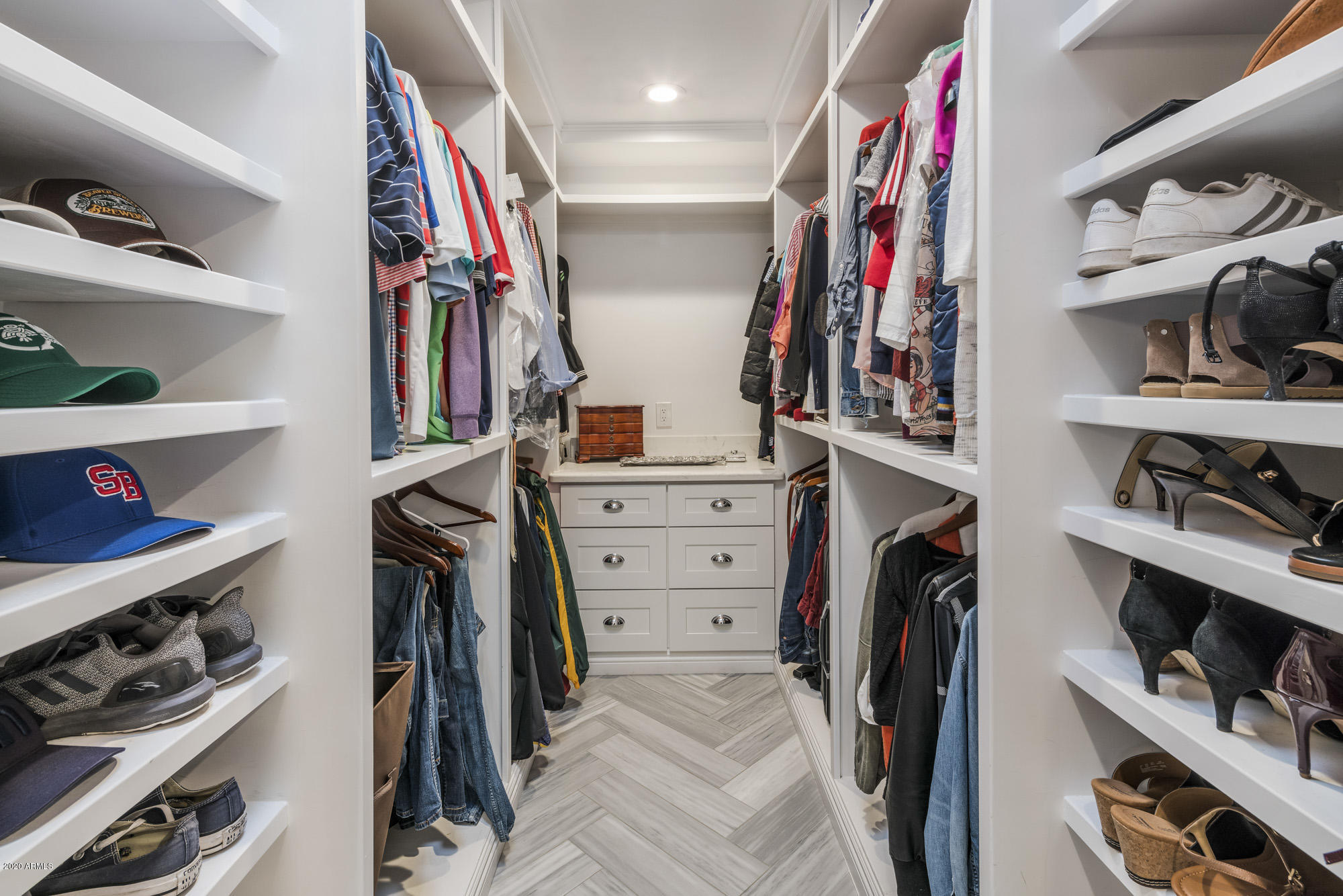 145 West Southern Hills Road Phoenix, AZ 85023 - Photo 25 of 40 Walk in closet