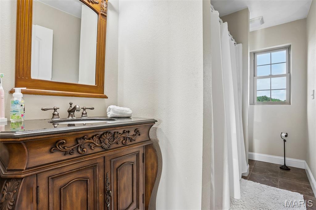 4389 Wagner Road Marine, IL 62061 - Photo 32 of 67