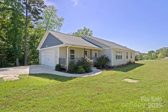 $369,900 | 4390 Belmont Drive, Morganton, NC 28655
