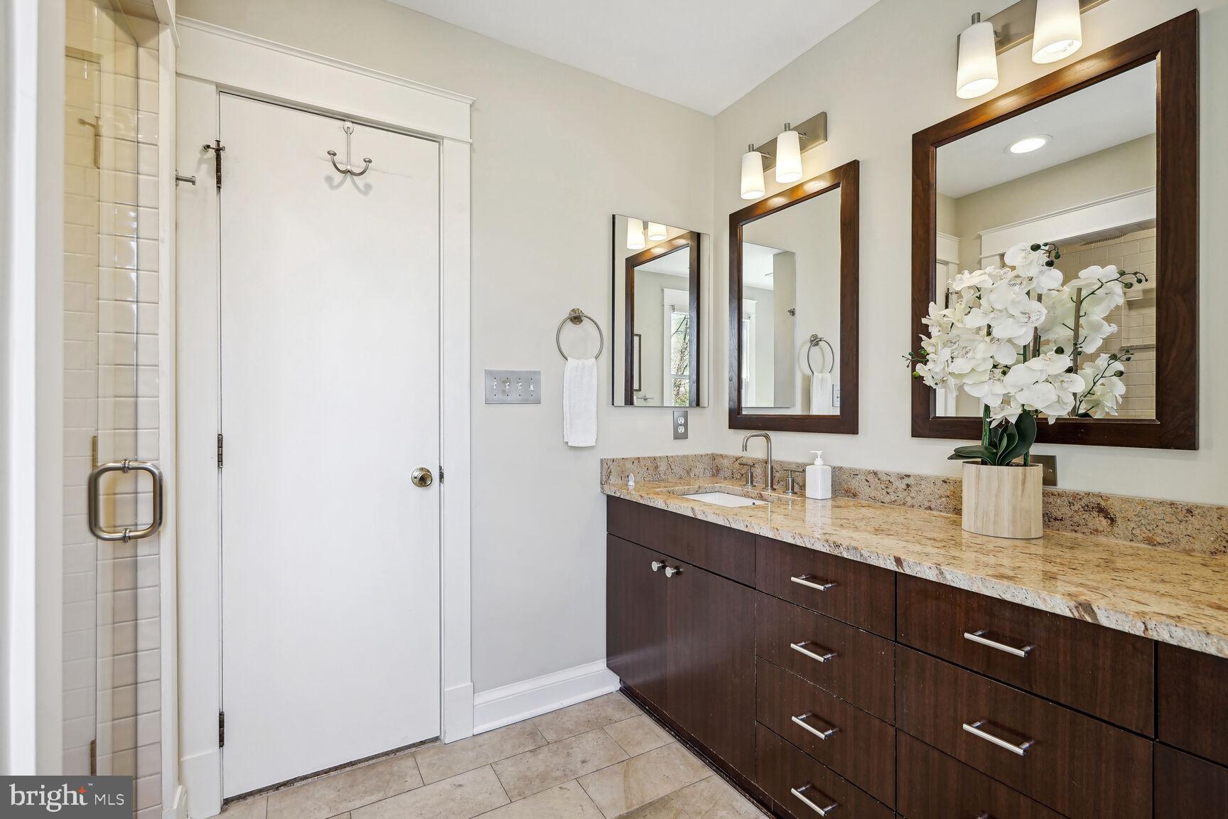 5108 Wehawken Road Bethesda, MD 20816 - Photo 21 of 50 Primary Bath