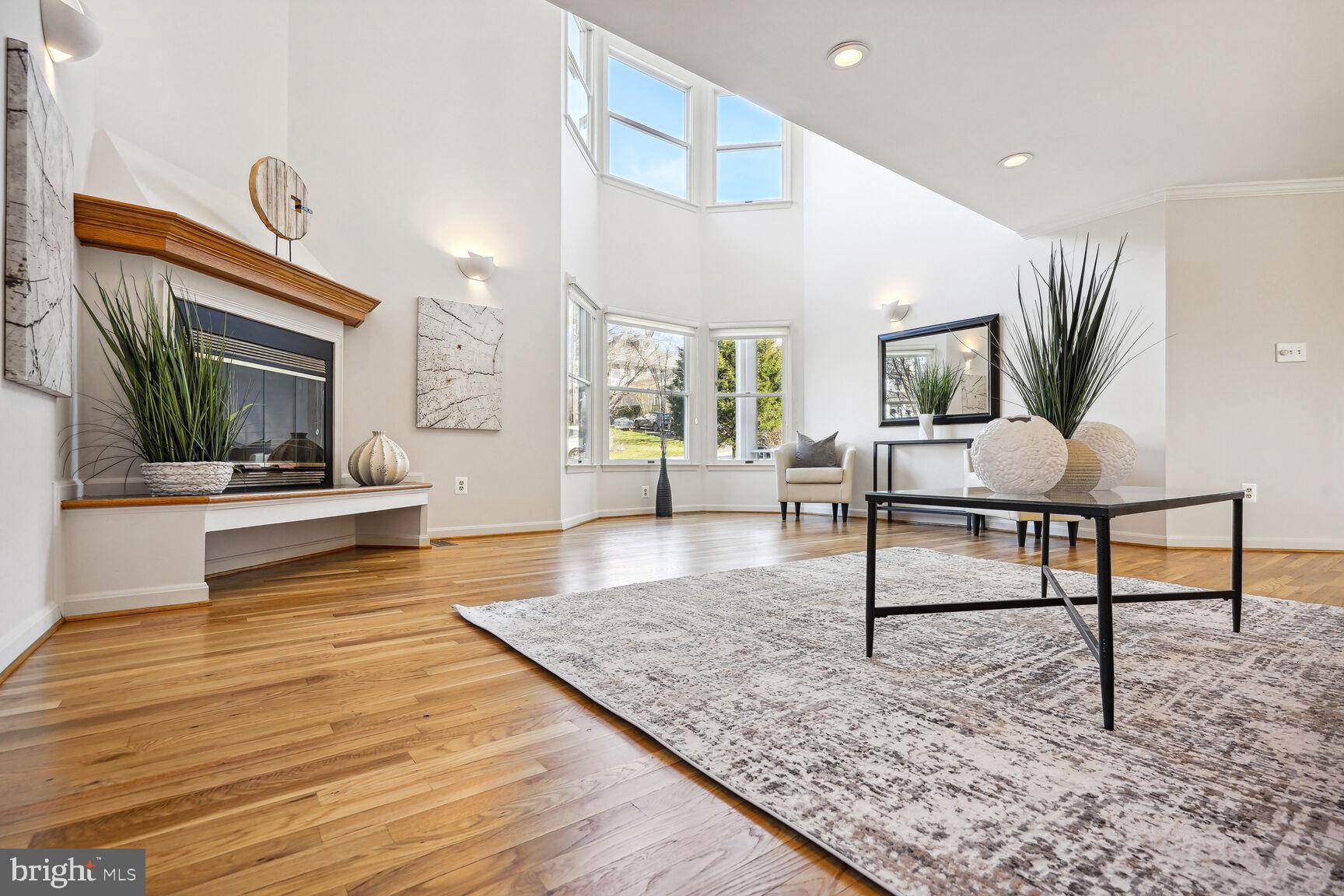 5108 Wehawken Road Bethesda, MD 20816 - Photo 3 of 50 Living Room