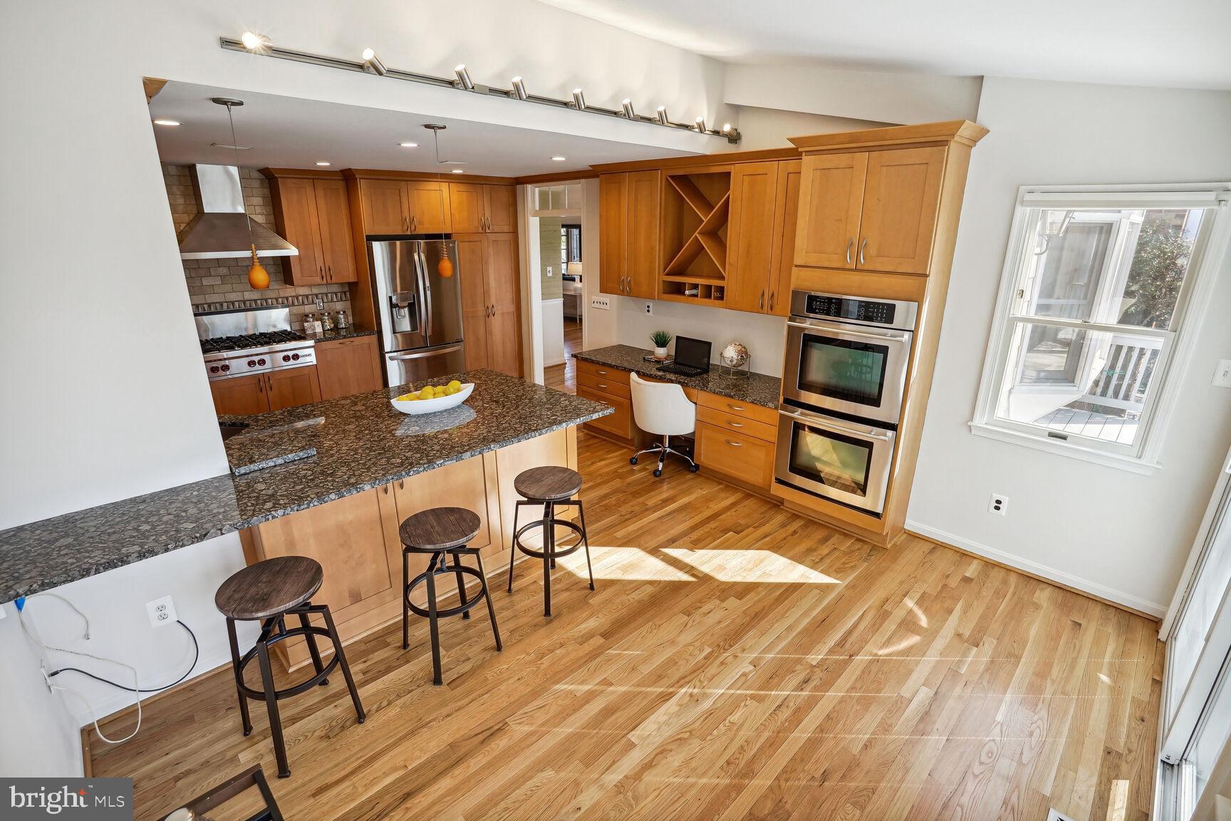 5108 Wehawken Road Bethesda, MD 20816 - Photo 8 of 50 Gourmet Kitchen