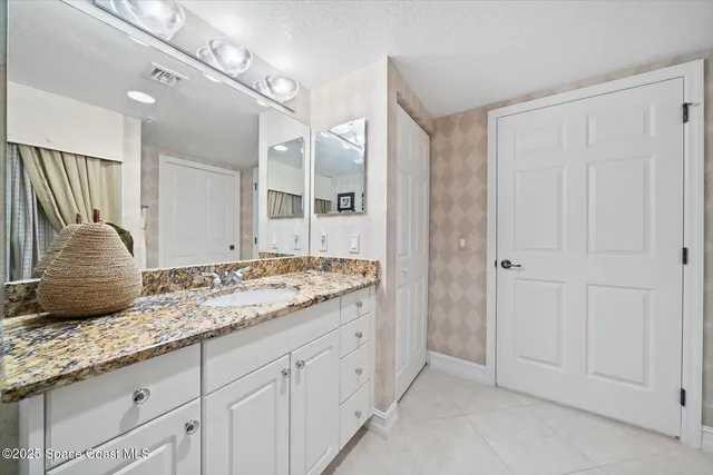 $575,000 | 134 Starboard Lane, Unit 309, Merritt Island, FL 32953